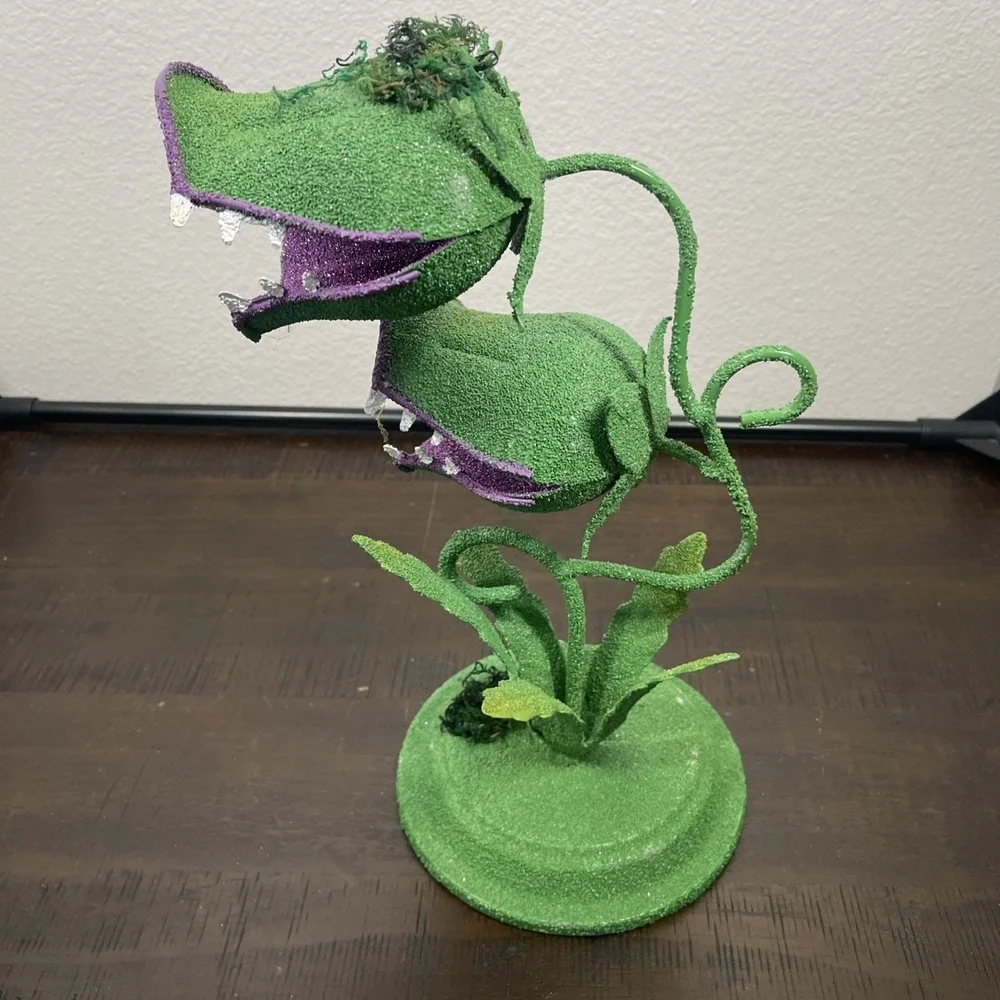 Little Shop of Horrors Audrey Plant Venus Flytrap Metal Halloween 13